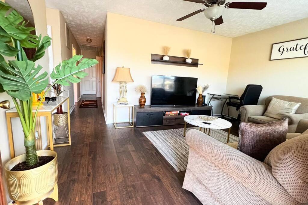 Foundation Paradise Fayetteville Ngoại thất bức ảnh
